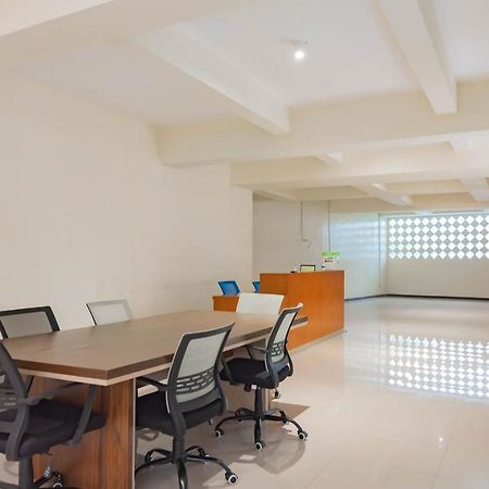 Reddoorz Plus @ Pakuan Residence Tajur Bogor Exterior foto